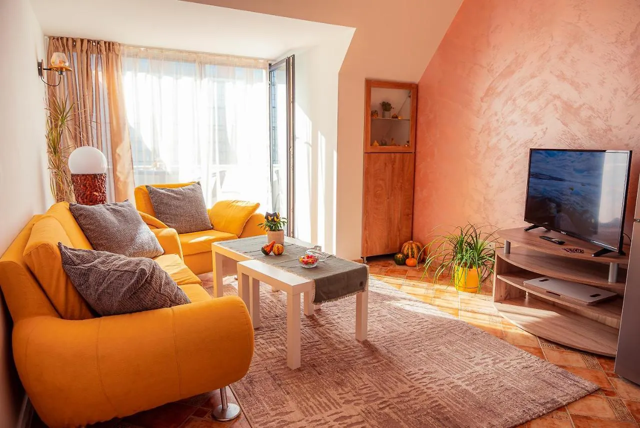 Apartment Pumpkin Spiced Suite With Own Parking And Office Setup Sofia